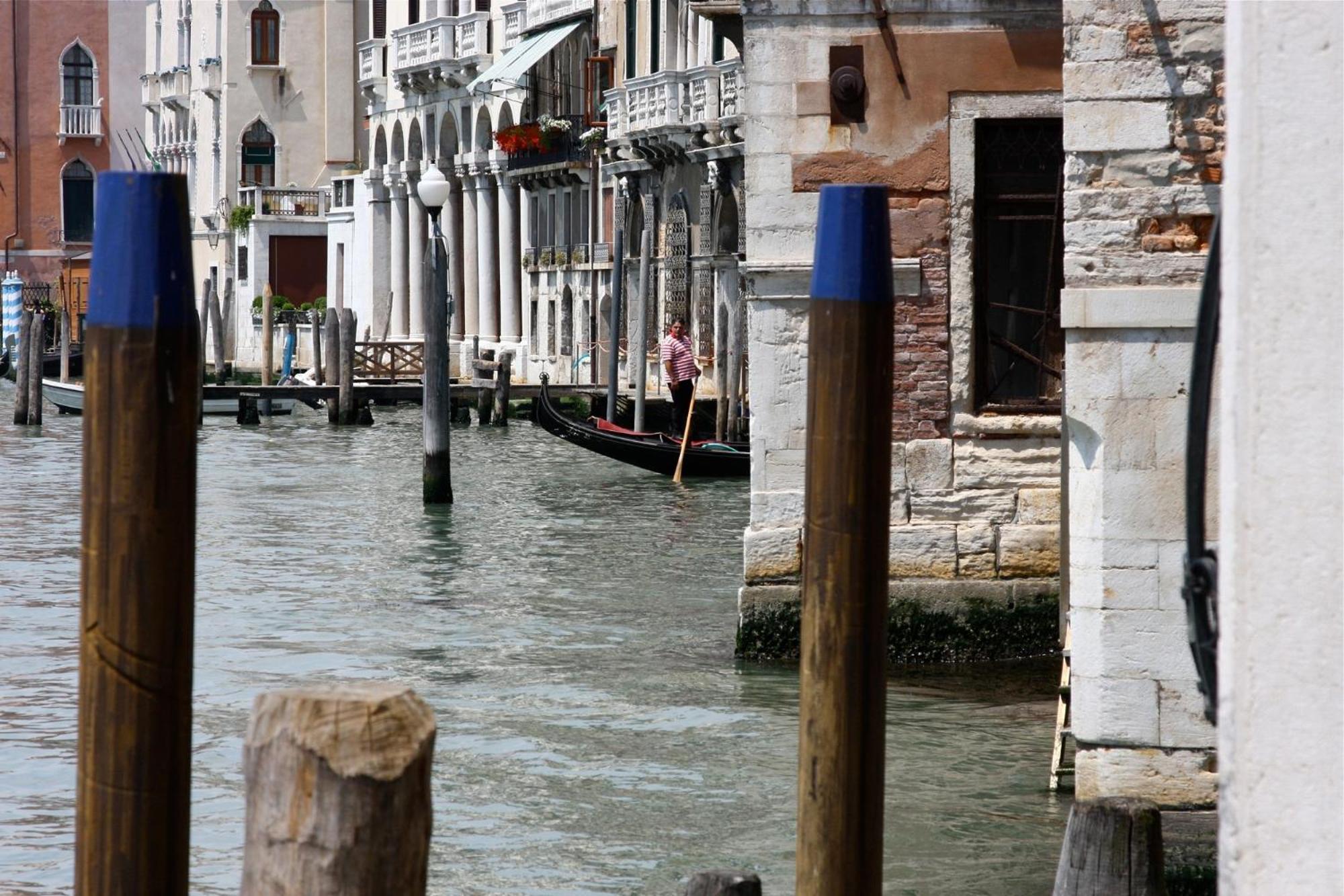 Palazzo Lion Morosini - Check In Presso Locanda Ai Santi Apostoli Venedig Exterior foto