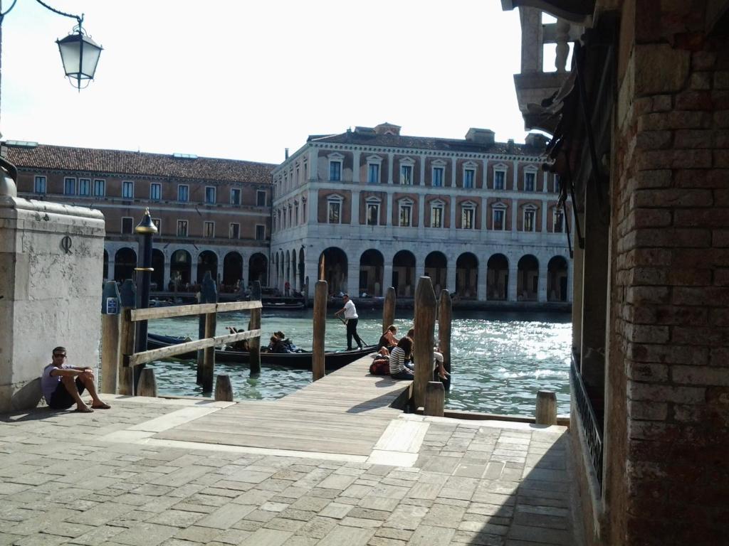 Palazzo Lion Morosini - Check In Presso Locanda Ai Santi Apostoli Venedig Exterior foto