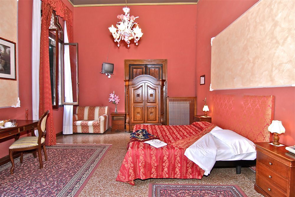 Palazzo Lion Morosini - Check In Presso Locanda Ai Santi Apostoli Venedig Exterior foto