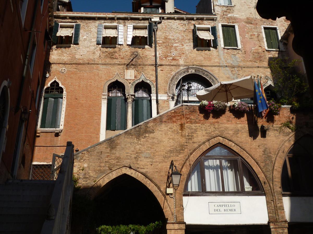 Palazzo Lion Morosini - Check In Presso Locanda Ai Santi Apostoli Venedig Exterior foto